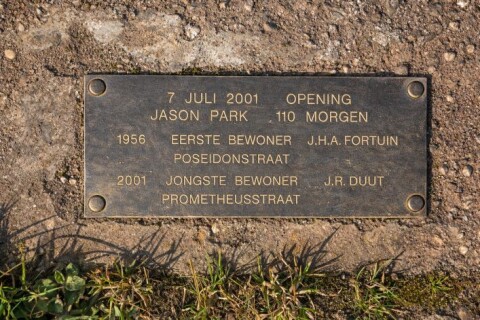 2001 Monument Jasonpark, herinneringsplaatje k
